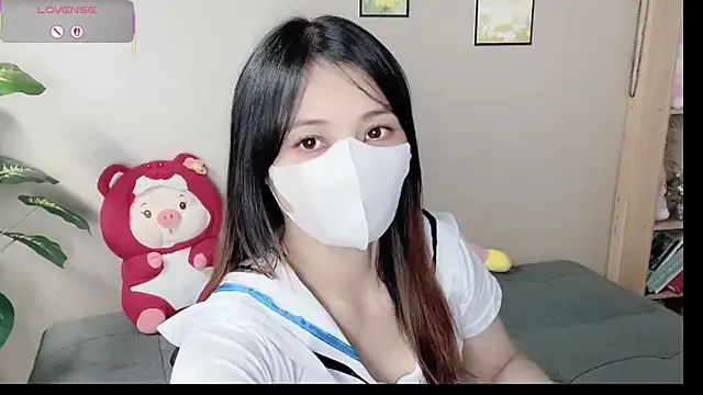 Snapshot of phuongnhi_ chatting on 09-10-25, 12:37 phuongnhi online show from 09-10-25, 12:37