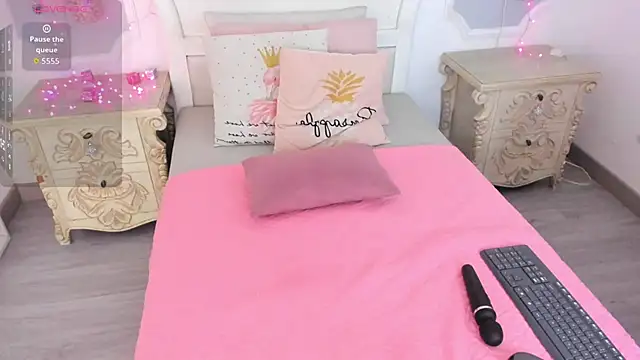 MeganStar   online show from 11-29-25, 12:05