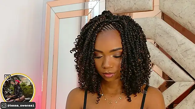 Snapshot of Tessa_Owenss chatting on 10-27-25, 10:33 Tessa Owenss online show from 10-27-25, 10:33