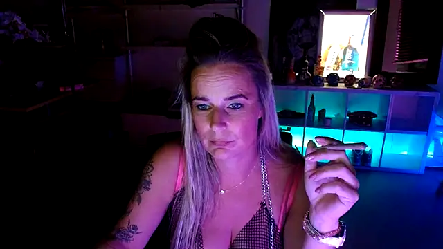 Mrs-Aurora online show from 10-03-25, 07:48