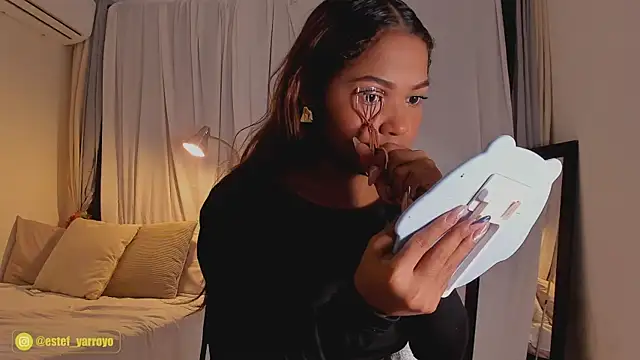 Snapshot of Estefy_arroyo1 chatting on 10-05-25, 06:26 Estefy arroyo1 online show from 10-05-25, 06:26