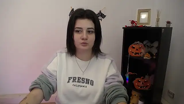 Katrin kiss  online show from 11-06-25, 01:48