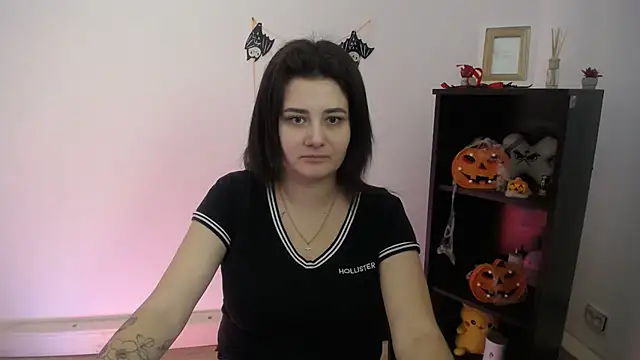Katrin kiss  online show from 11-03-25, 01:37