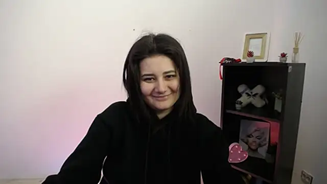 Katrin kiss  online show from 01-06-26, 03:05