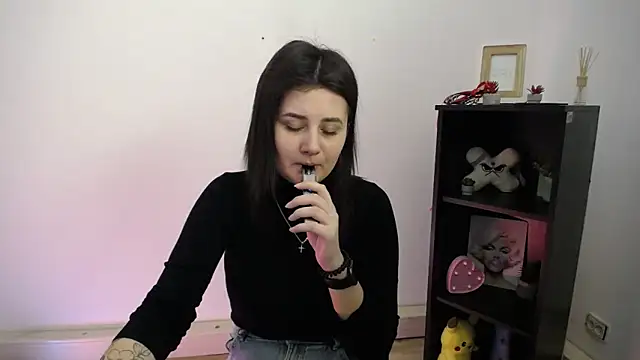 Katrin kiss  online show from 01-19-26, 01:37