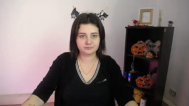 Katrin kiss  online show from 11-11-25, 01:28