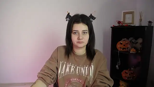 Katrin kiss  online show from 11-10-25, 12:32