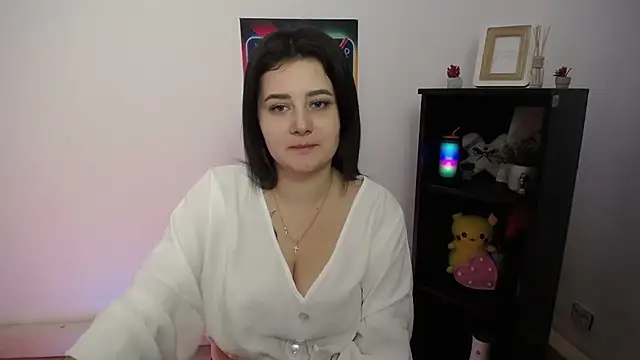 Katrin kiss  online show from 10-15-25, 12:57