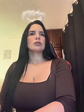 Snapshot of carol_cruz133 chatting on 04-21-26, 11:22 carol cruz133 online show from 04-21-26, 11:22