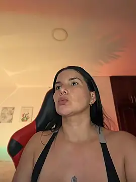 Snapshot of carol_cruz133 chatting on 06-03-26, 11:31 carol cruz133 online show from 06-03-26, 11:31