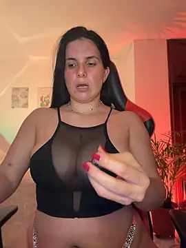 Snapshot of carol_cruz133 chatting on 05-26-26, 11:25 carol cruz133 online show from 05-26-26, 11:25