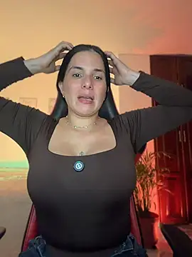 Snapshot of carol_cruz133 chatting on 06-02-26, 11:38 carol cruz133 online show from 06-02-26, 11:38