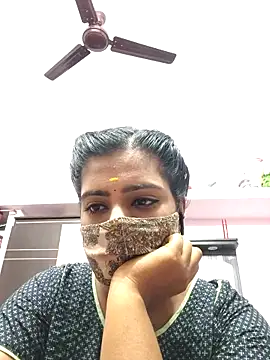 Tamil-Meenu12 online show from 10-23-25, 04:33