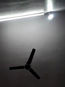 Tamil-Meenu12 online show from 10-26-25, 05:52