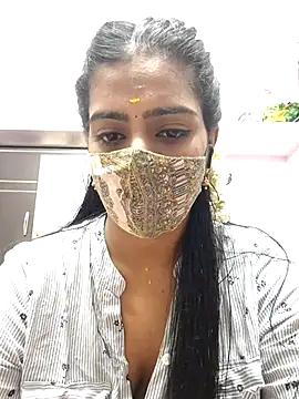 Tamil-Meenu12 online show from 04-17-26, 06:49