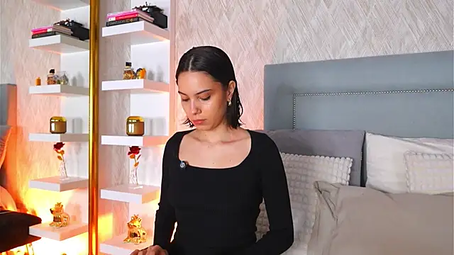 Sofy Bradd online show from 03-08-26, 08:06