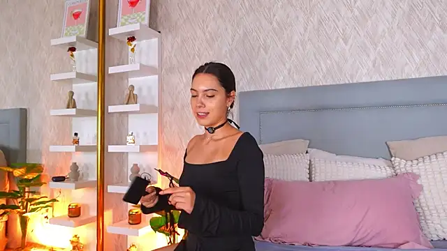 Sofy Bradd online show from 07-23-26, 05:38