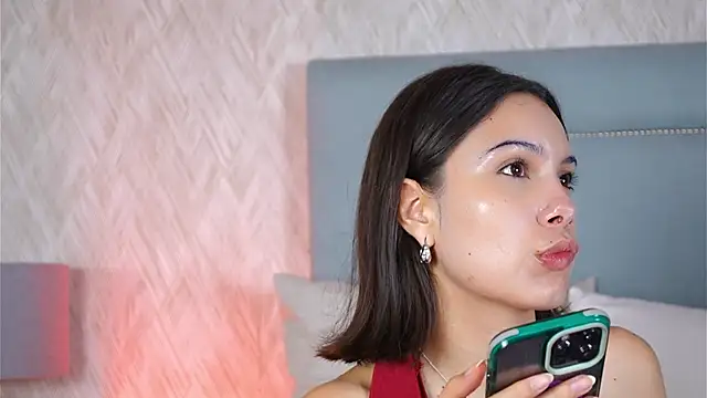 Sofy Bradd online show from 09-18-25, 10:07