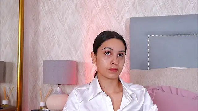 Sofy Bradd online show from 10-09-25, 03:07