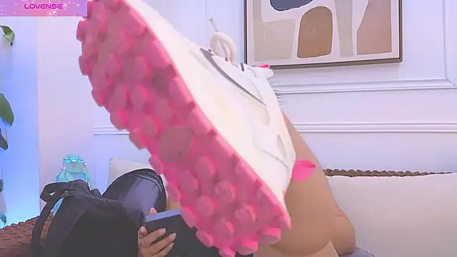 Daisy Price online show from 03-20-26, 11:00