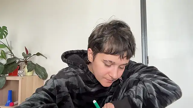 NIQUE TARAXX online show from 09-22-25, 11:27