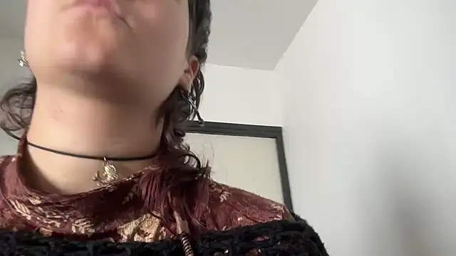 NIQUE TARAXX online show from 09-29-25, 11:38