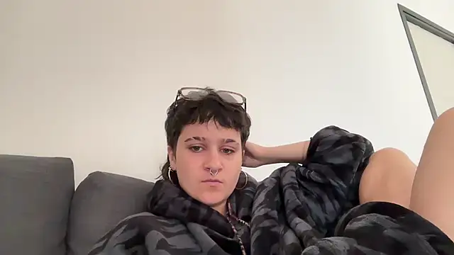 NIQUE TARAXX online show from 09-21-25, 11:26