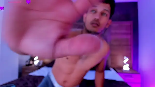 EimyAndMaxi online show from 03-28-26, 10:00