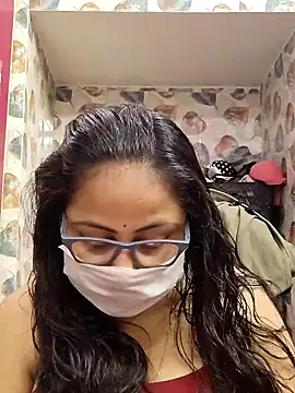 Snapshot of nisha_1110 chatting on 04-25-26, 06:16 nisha 1110 online show from 04-25-26, 06:16