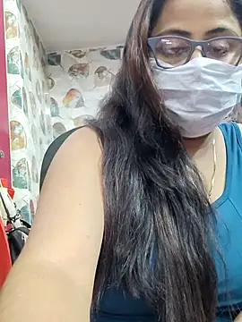 nisha 1110 online show from 10-22-25, 06:07