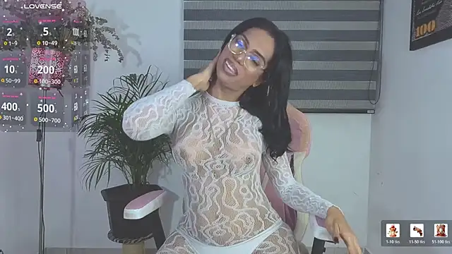 Queen Morena online show from 07-15-26, 01:56