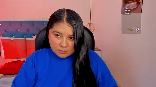Snapshot of julieta_miller01 chatting on 10-11-25, 11:44 julieta miller01 online show from 10-11-25, 11:44