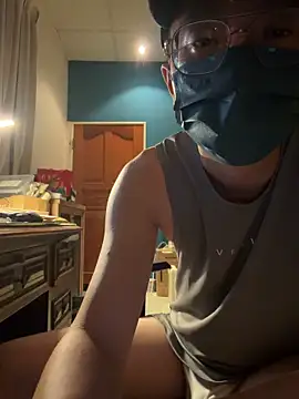 Rmangotw online show from 11-16-25, 01:05