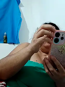 yaneth  online show from 11-15-25, 10:41