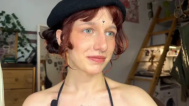 LeelooYolo online show from 05-23-26, 03:11