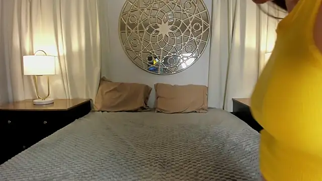 Bambi cutee online show from 10-22-25, 11:42