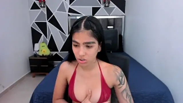 Snapshot of valeria-duarte chatting on 04-22-26, 07:31 valeria-duarte online show from 04-22-26, 07:31