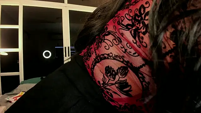 harimoon1 online show from 12-23-25, 03:50