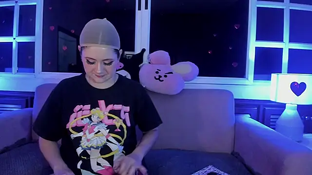 harimoon1 online show from 02-19-26, 03:14