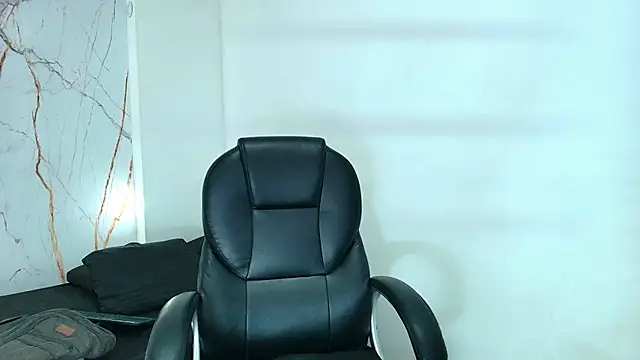 Snapshot of Karla_hilton1 chatting on 02-21-26, 12:07 Karla hilton1 online show from 02-21-26, 12:07