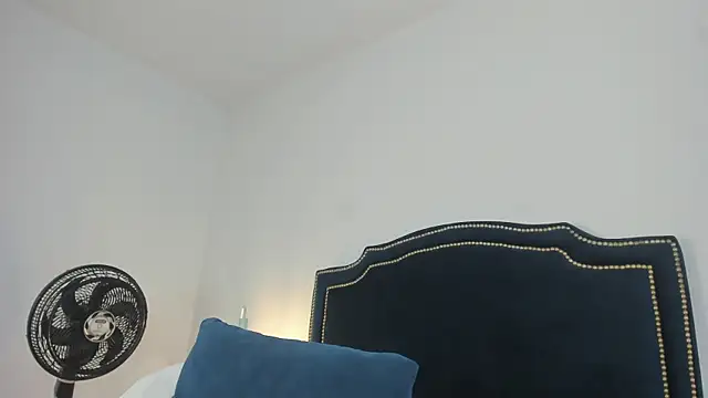 LiliCarterm online show from 10-21-25, 07:41