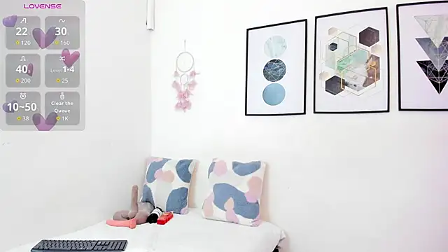 yunna7 online show from 10-19-25, 11:35