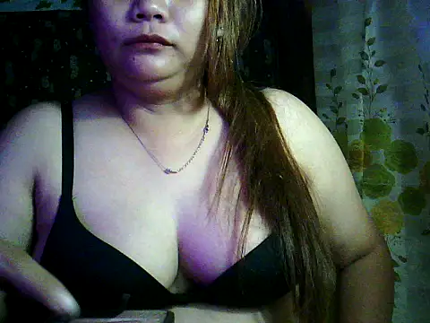 Snapshot of yuana25 chatting on 10-04-25, 07:54 yuana25 online show from 10-04-25, 07:54