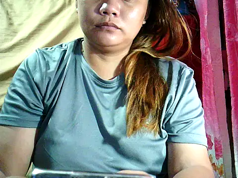 Snapshot of yuana25 chatting on 06-07-26, 11:37 yuana25 online show from 06-07-26, 11:37