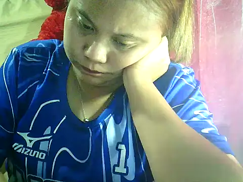 yuana25 online show from 04-12-26, 10:29