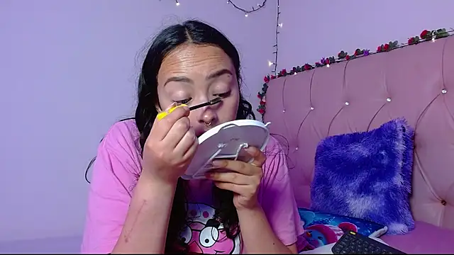 manumeow1 online show from 12-03-25, 10:09