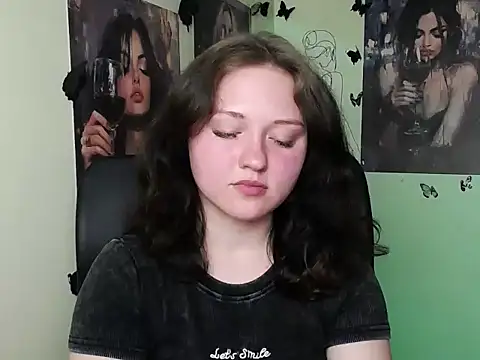 LadyAlice  online show from 05-27-26, 06:15