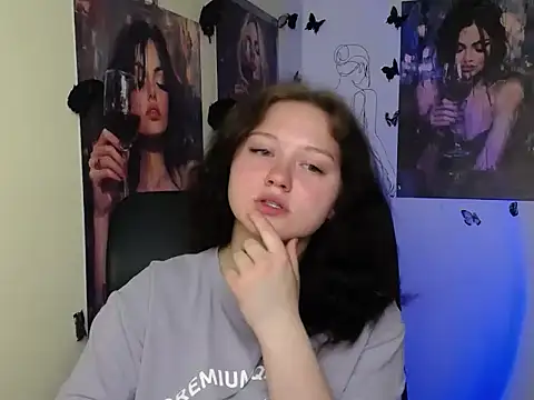 LadyAlice  online show from 05-13-26, 06:09