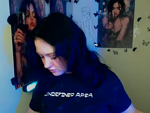 LadyAlice  online show from 11-04-25, 07:01