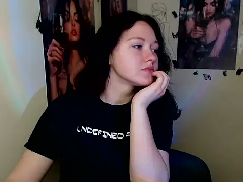 LadyAlice  online show from 11-18-25, 07:11